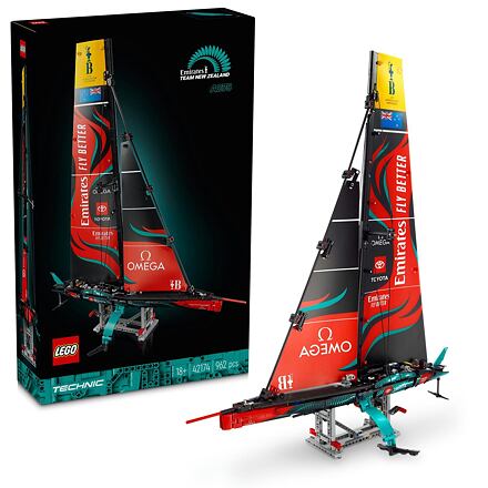 LEGO® Technic 42174 Jachta Emirates Team New Zealand AC75