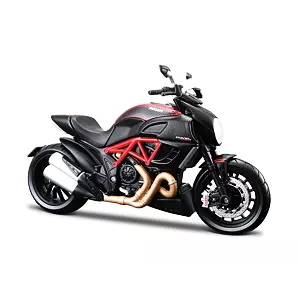 Maisto 1:12 AL Motocykl Ducati Diavel Carbon